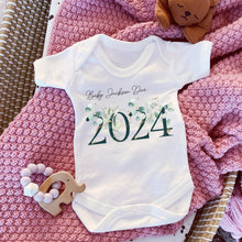 Load image into Gallery viewer, Baby Due 2024 Babygrow, Baby Coming 2023 Sleepsuit, baby girl hospital coming home outfit, Newborn Pregnancy Announcement Vest, New Mum Gift