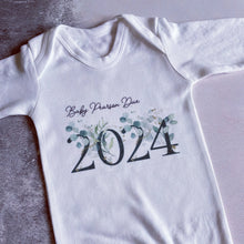 Load image into Gallery viewer, Baby Due 2024 Babygrow, Baby Coming 2023 Sleepsuit, baby girl hospital coming home outfit, Newborn Pregnancy Announcement Vest, New Mum Gift