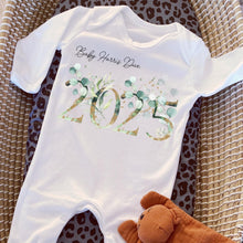 Load image into Gallery viewer, Baby Due 2025 Babygrow, Baby Coming 2025 Sleepsuit, baby girl hospital coming home outfit, Newborn Pregnancy Announcement Vest, New Mum Gift
