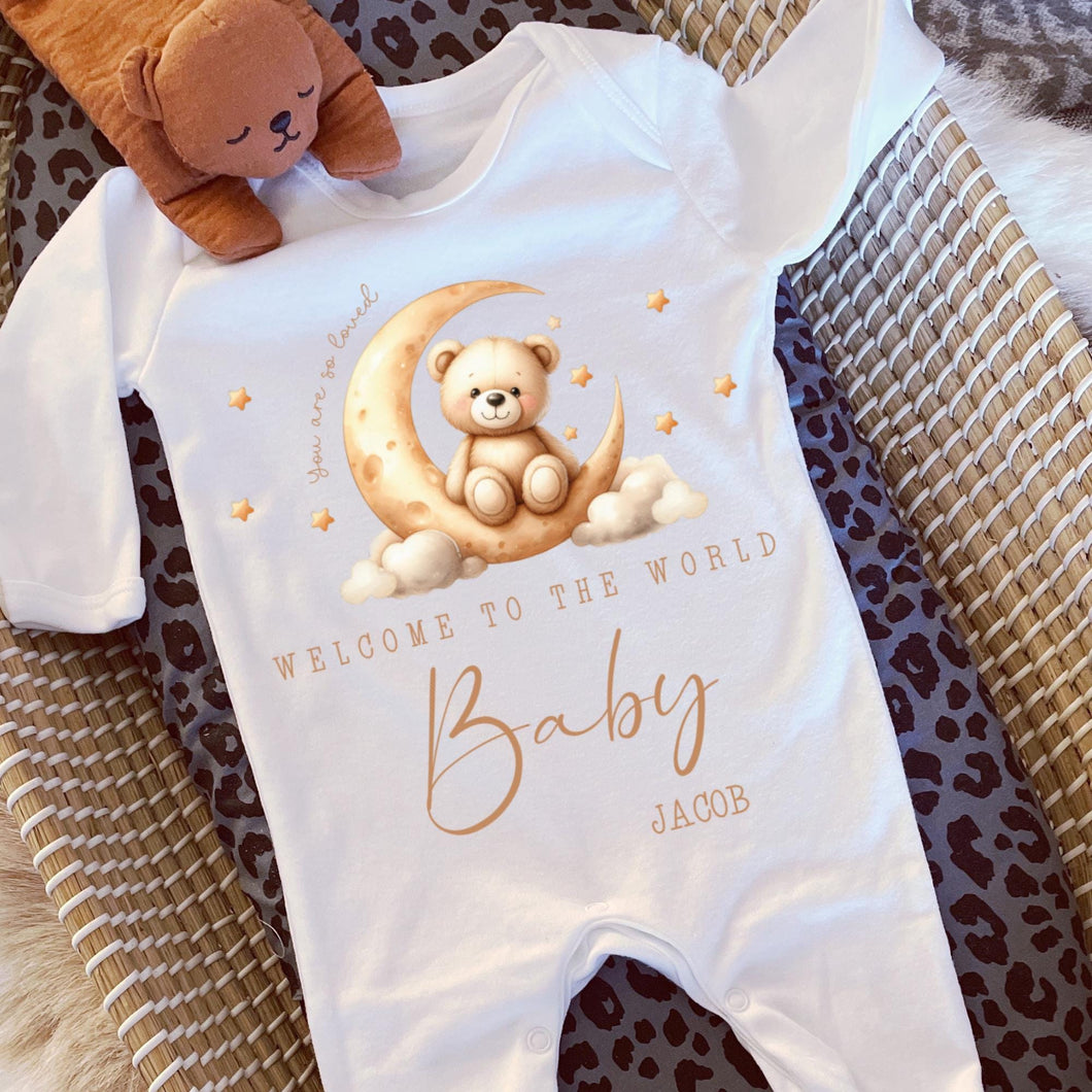 Personalised Welcome to the World Baby Grow, Unisex Romper, Born in 2025 Sleepsuit, Teddy Bear baby Vest, Going home outfit, Baby Keepsake